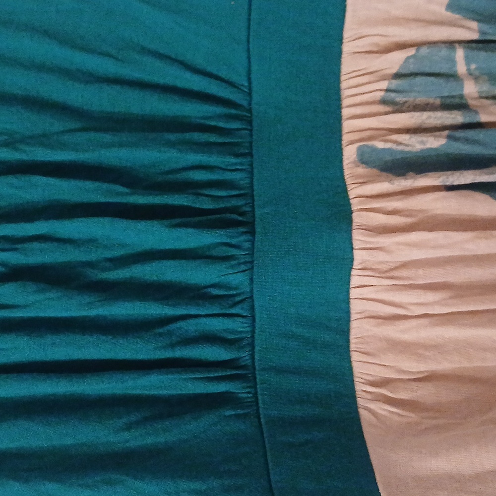 Teal and Cream Sleeveless Top - Picture 3 of 3